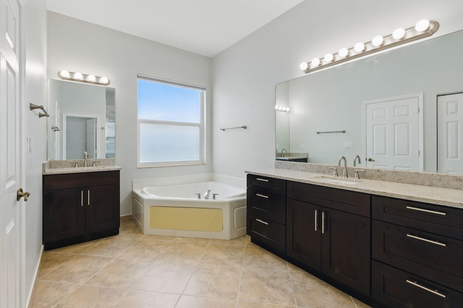 ISLES AT WESTON - Residential