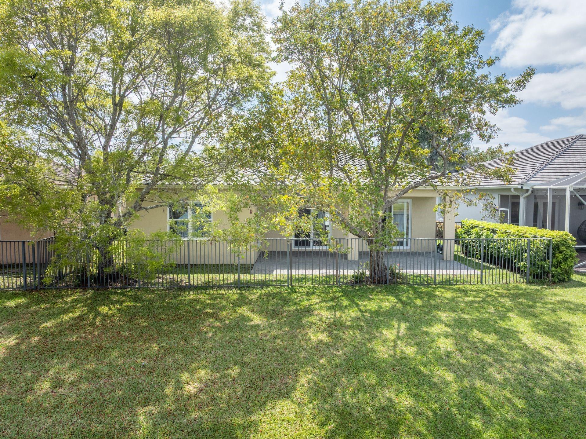 ISLES AT WESTON - Residential