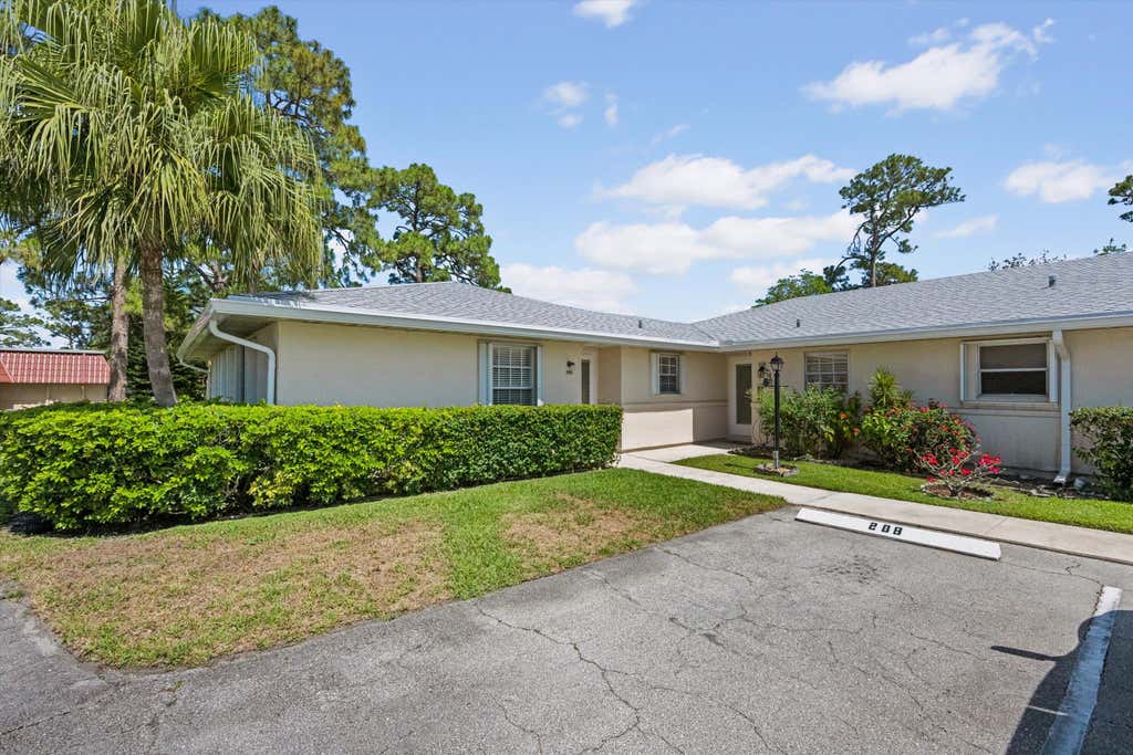 Photo of 208 Cape Cod Circle, Lake Worth, FL 33467 (MLS # R11085822)