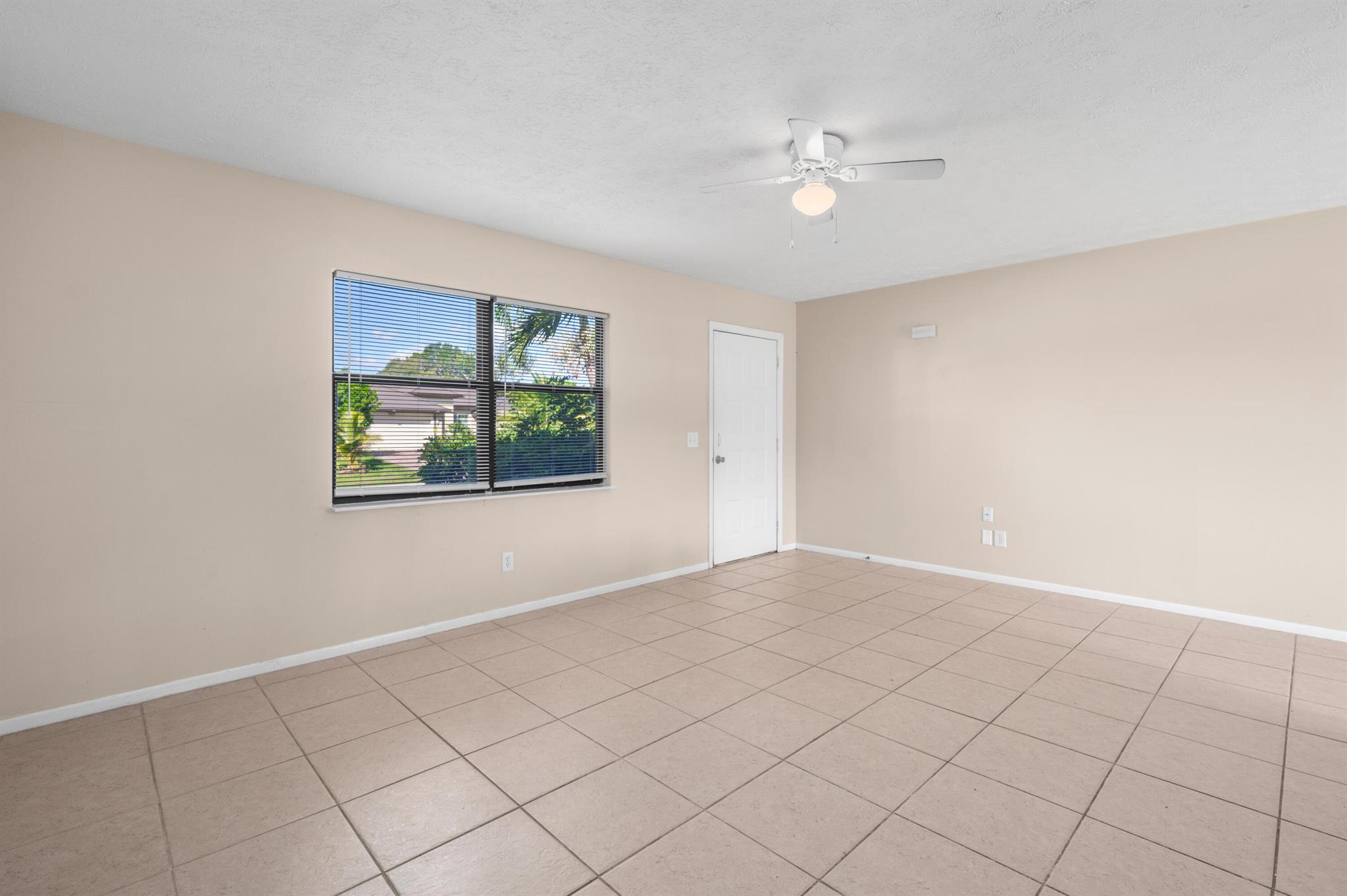 PORT ST LUCIE-SECTION 12- - Residential