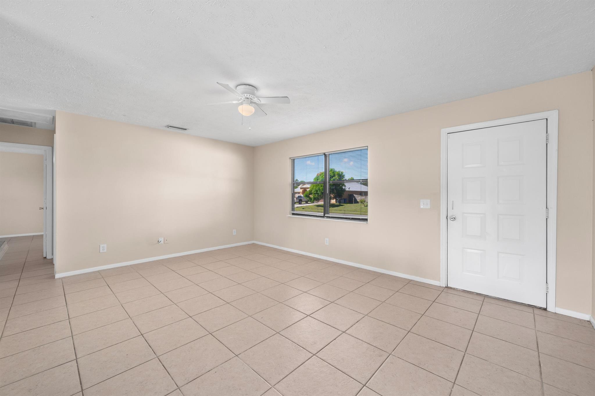 PORT ST LUCIE-SECTION 12- - Residential