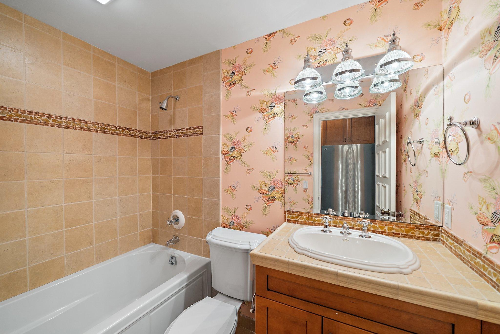 Tequesta Country Club - Residential