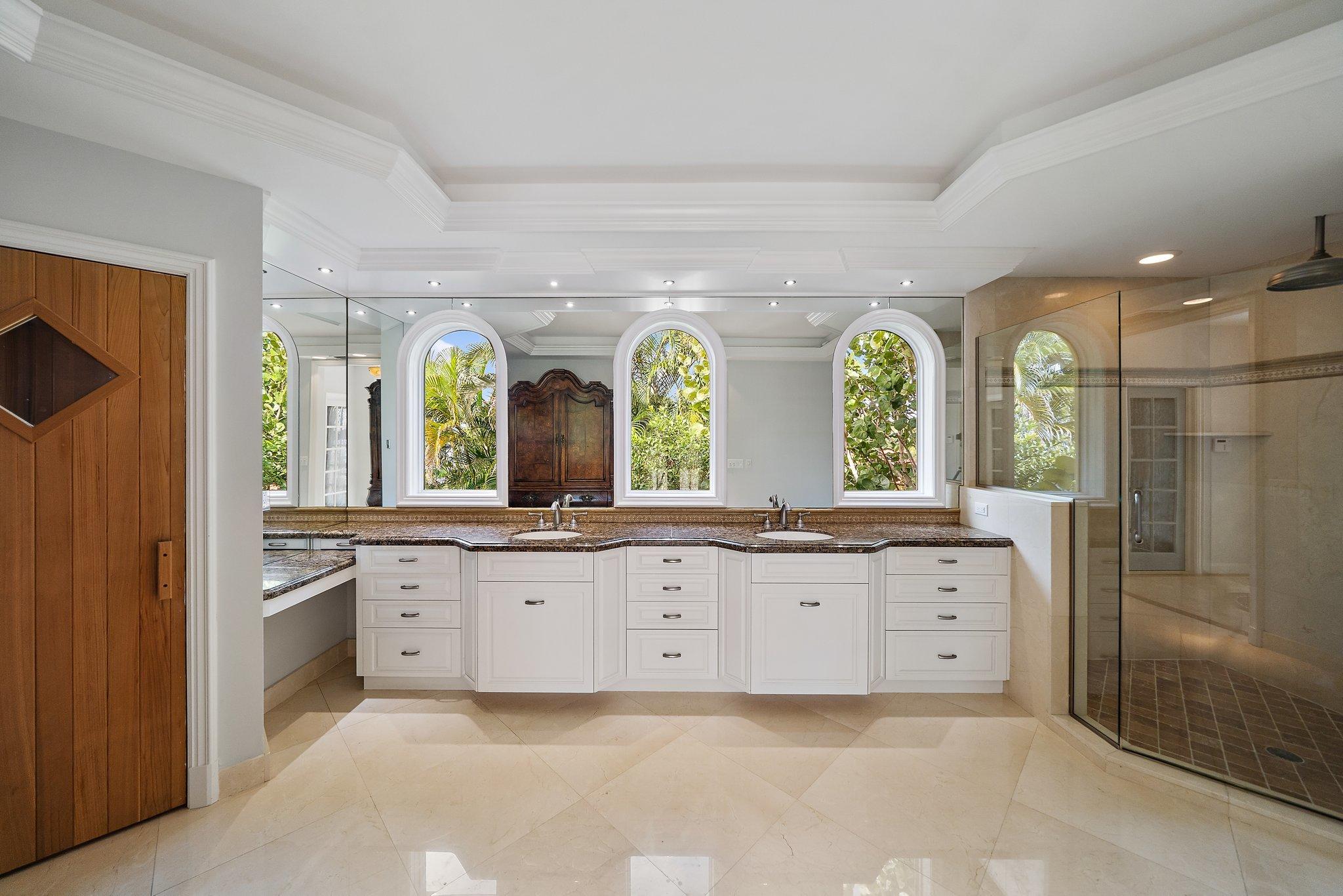 Tequesta Country Club - Residential