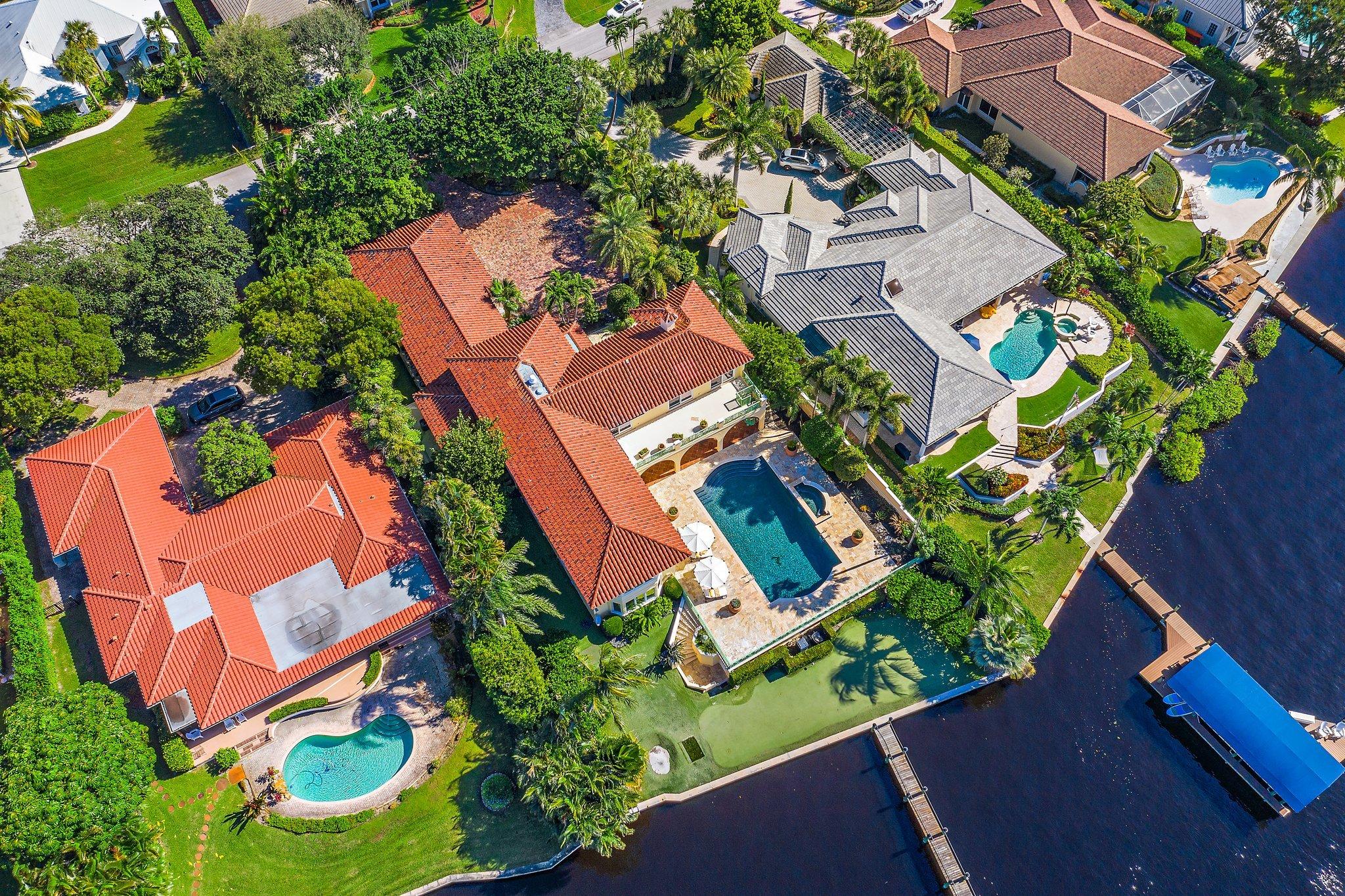 Tequesta Country Club - Residential