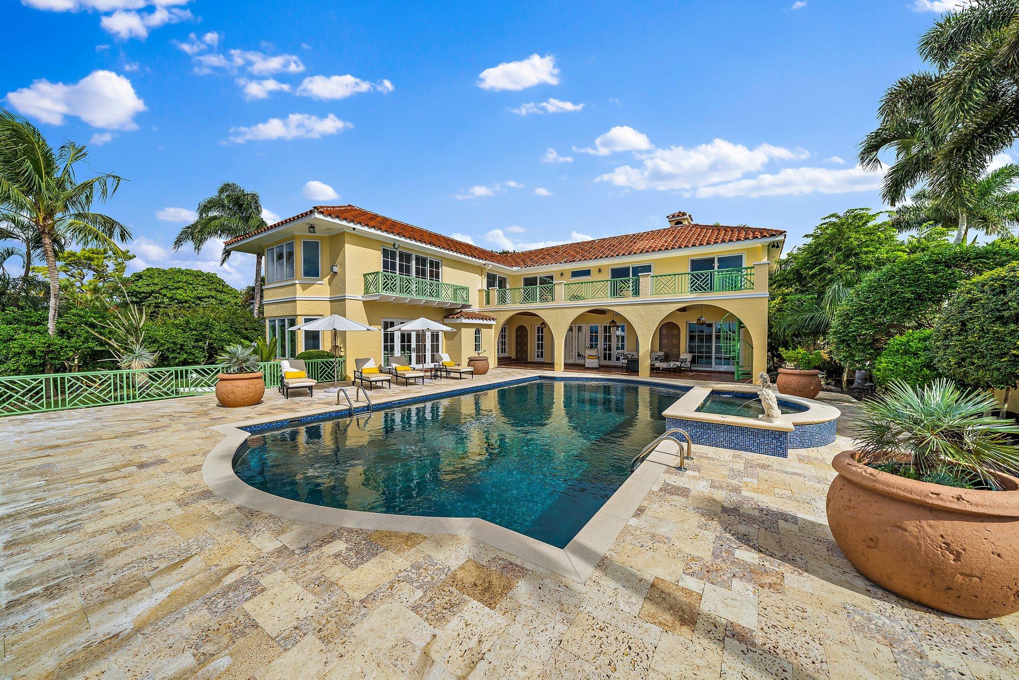Tequesta Country Club - Residential