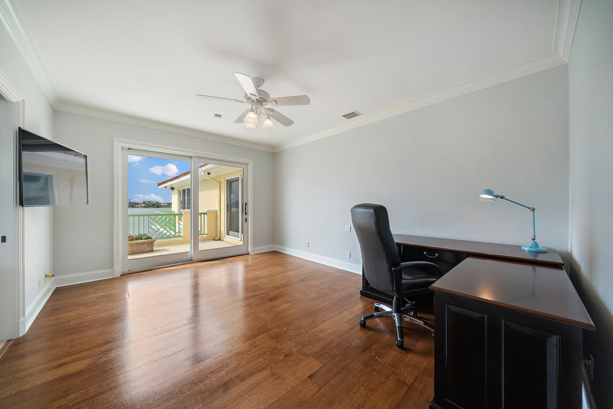 Tequesta Country Club - Residential