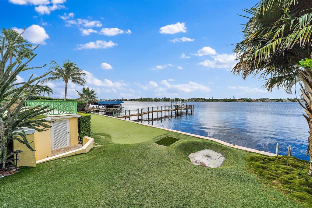 Tequesta Country Club - Residential