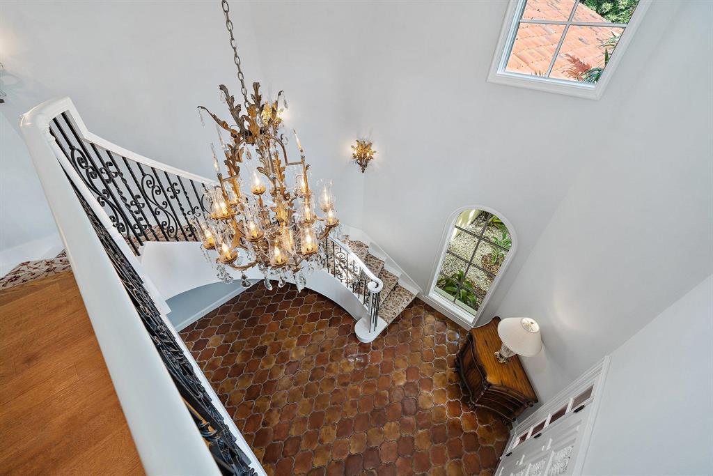 Tequesta Country Club - Residential