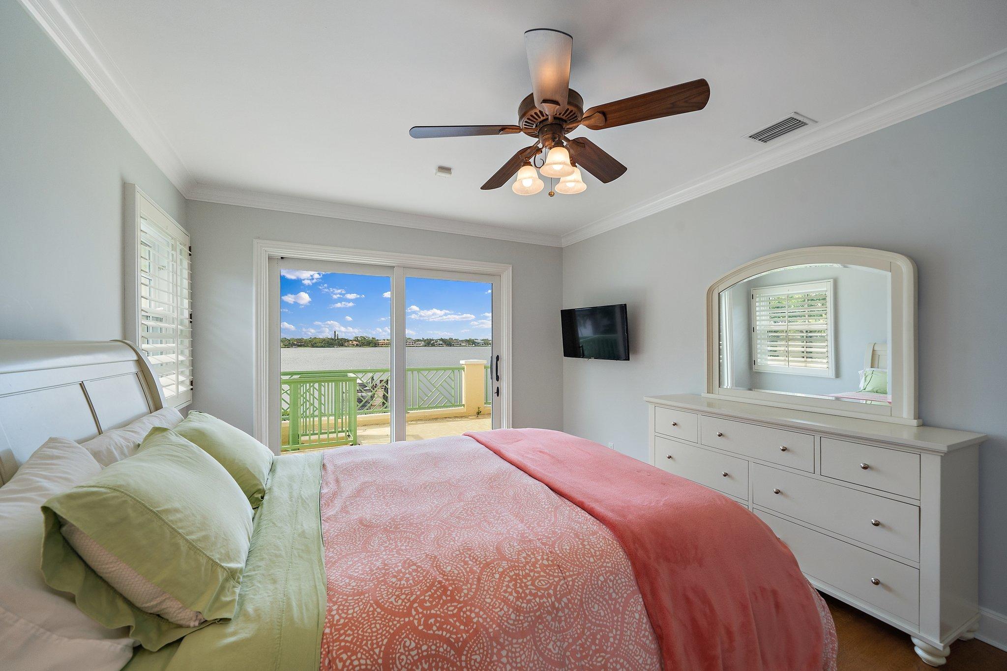 Tequesta Country Club - Residential