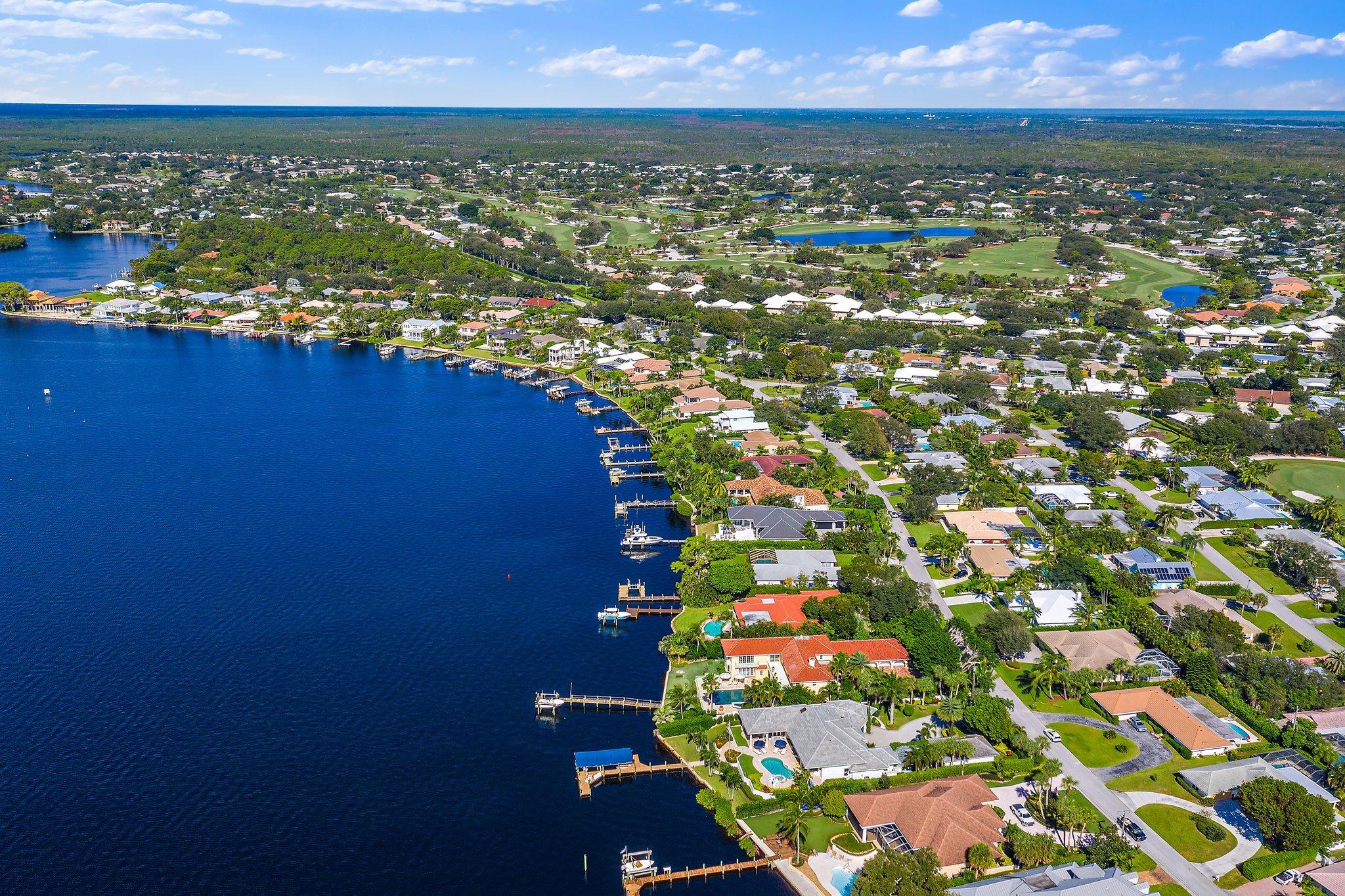 Tequesta Country Club - Residential