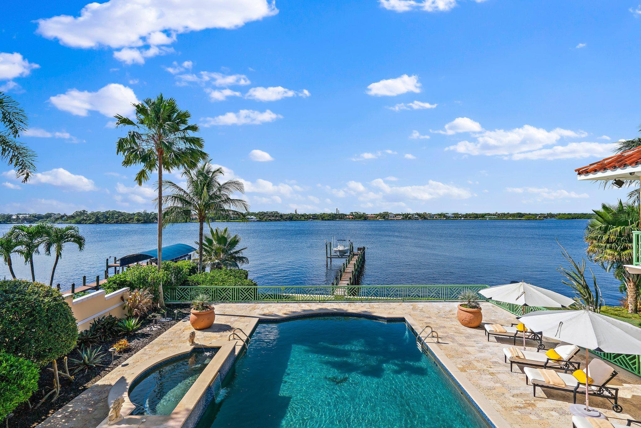 Tequesta Country Club - Residential