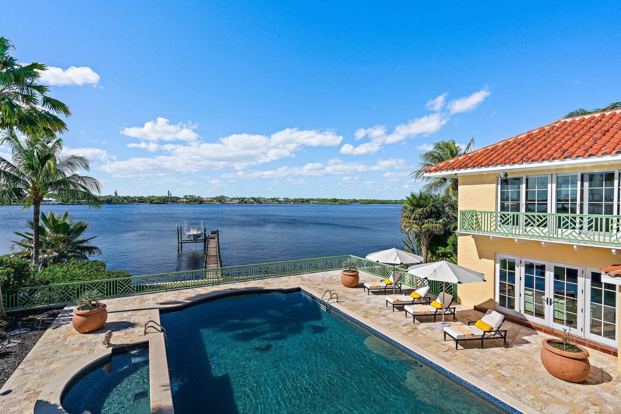 Tequesta Country Club - Residential