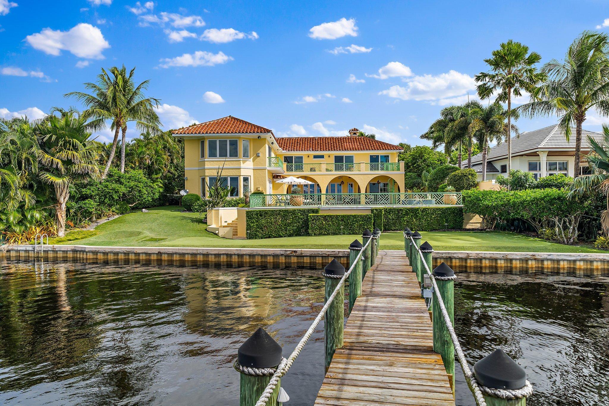 Tequesta Country Club - Residential