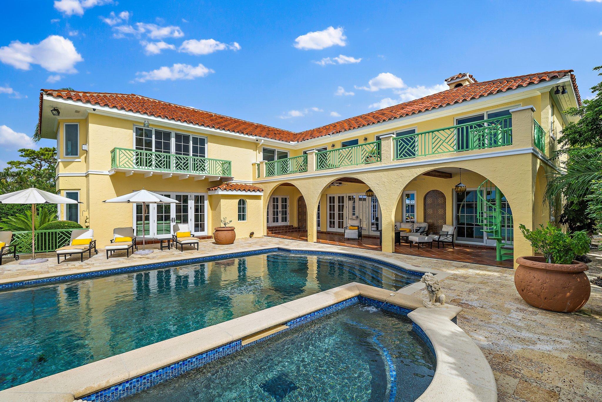Tequesta Country Club - Residential
