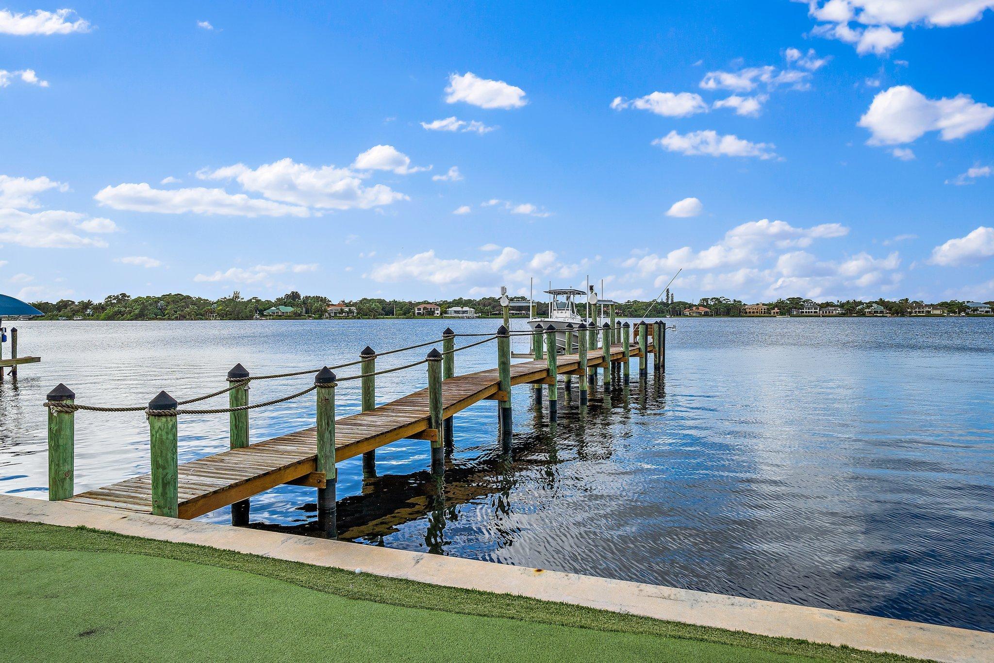 Tequesta Country Club - Residential