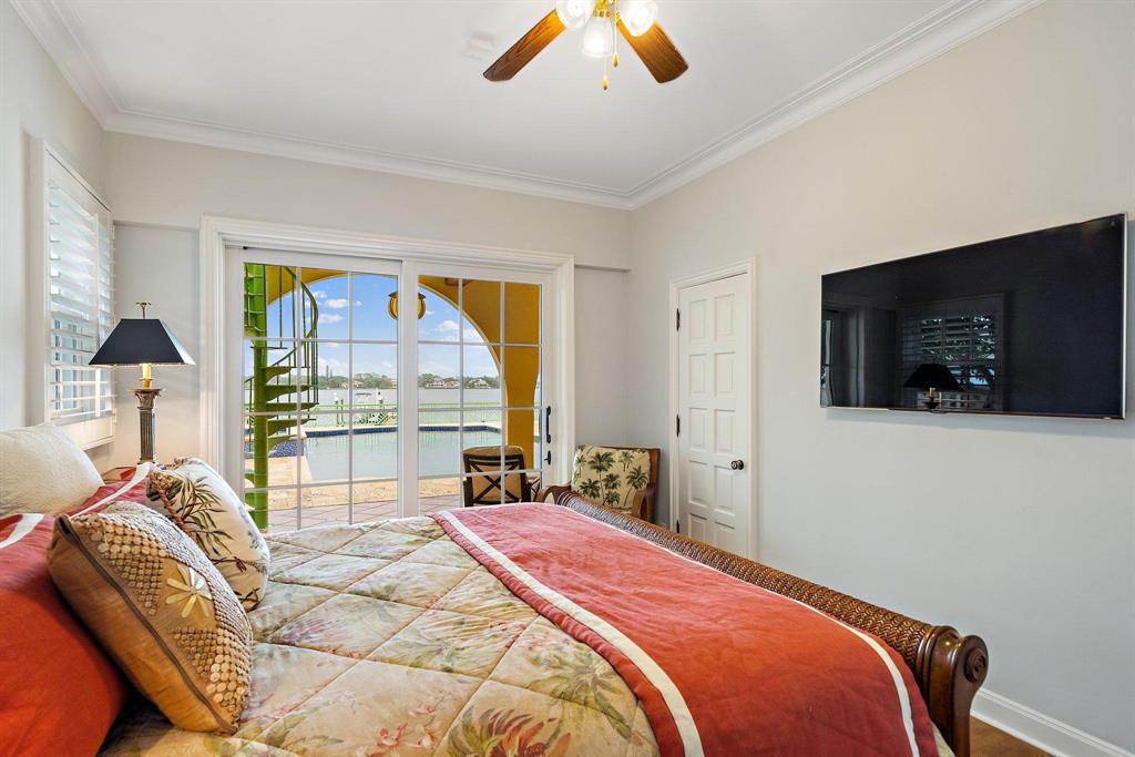 Tequesta Country Club - Residential