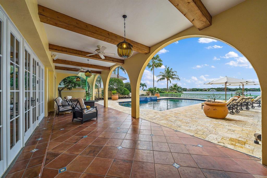 Tequesta Country Club - Residential