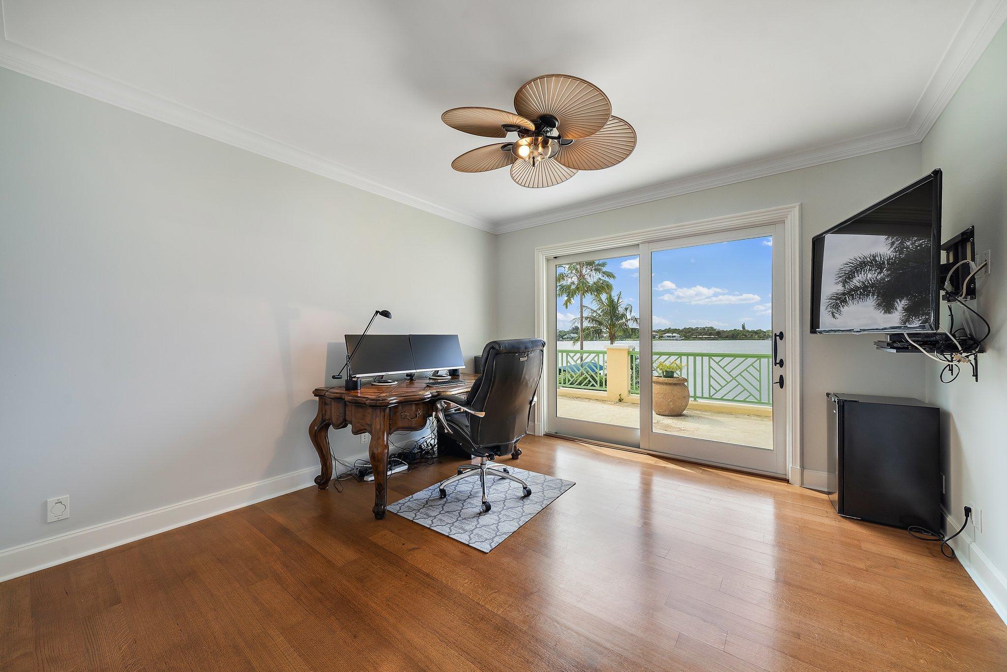 Tequesta Country Club - Residential