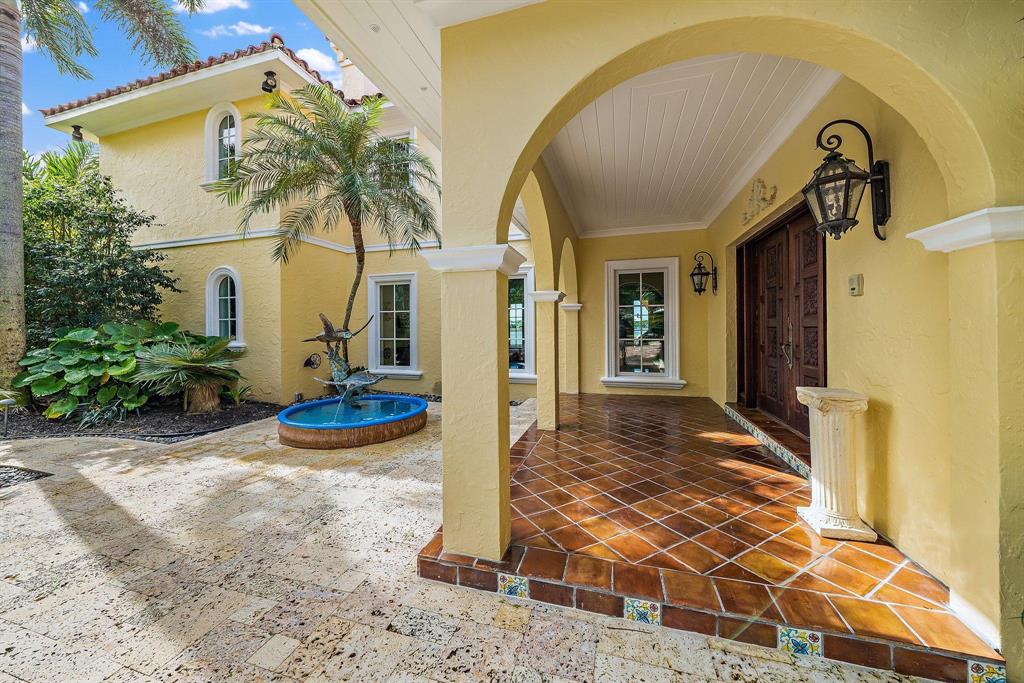 Tequesta Country Club - Residential