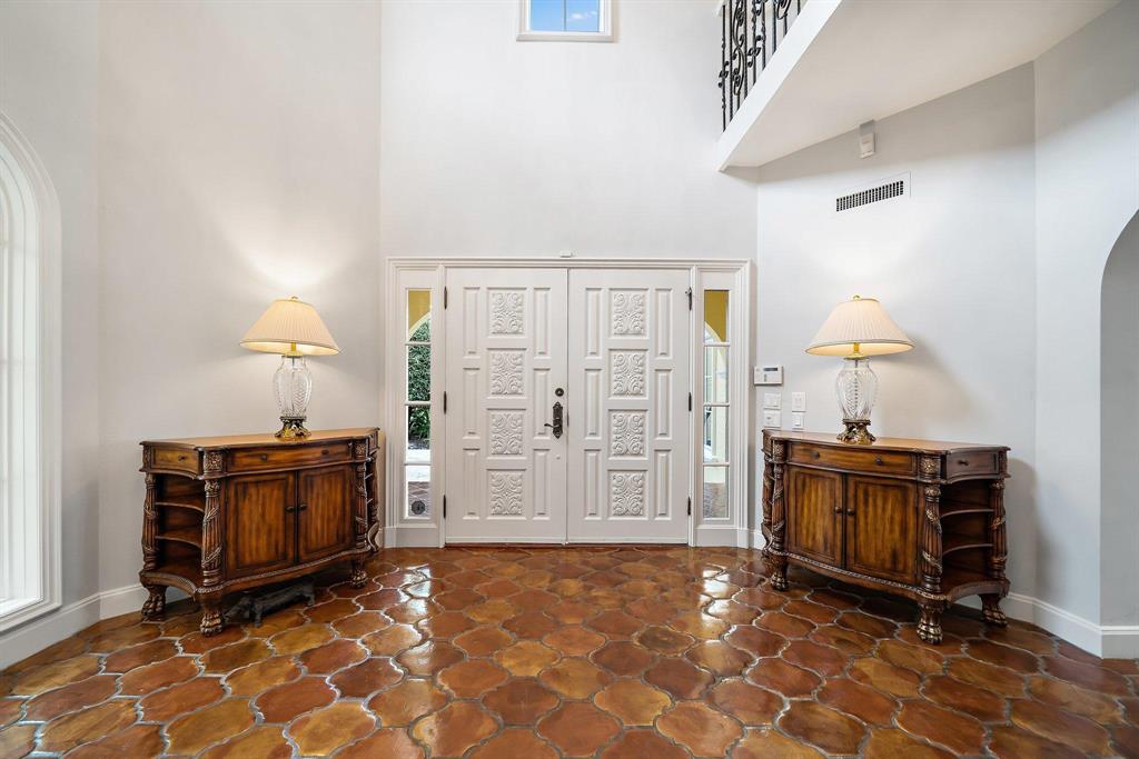 Tequesta Country Club - Residential