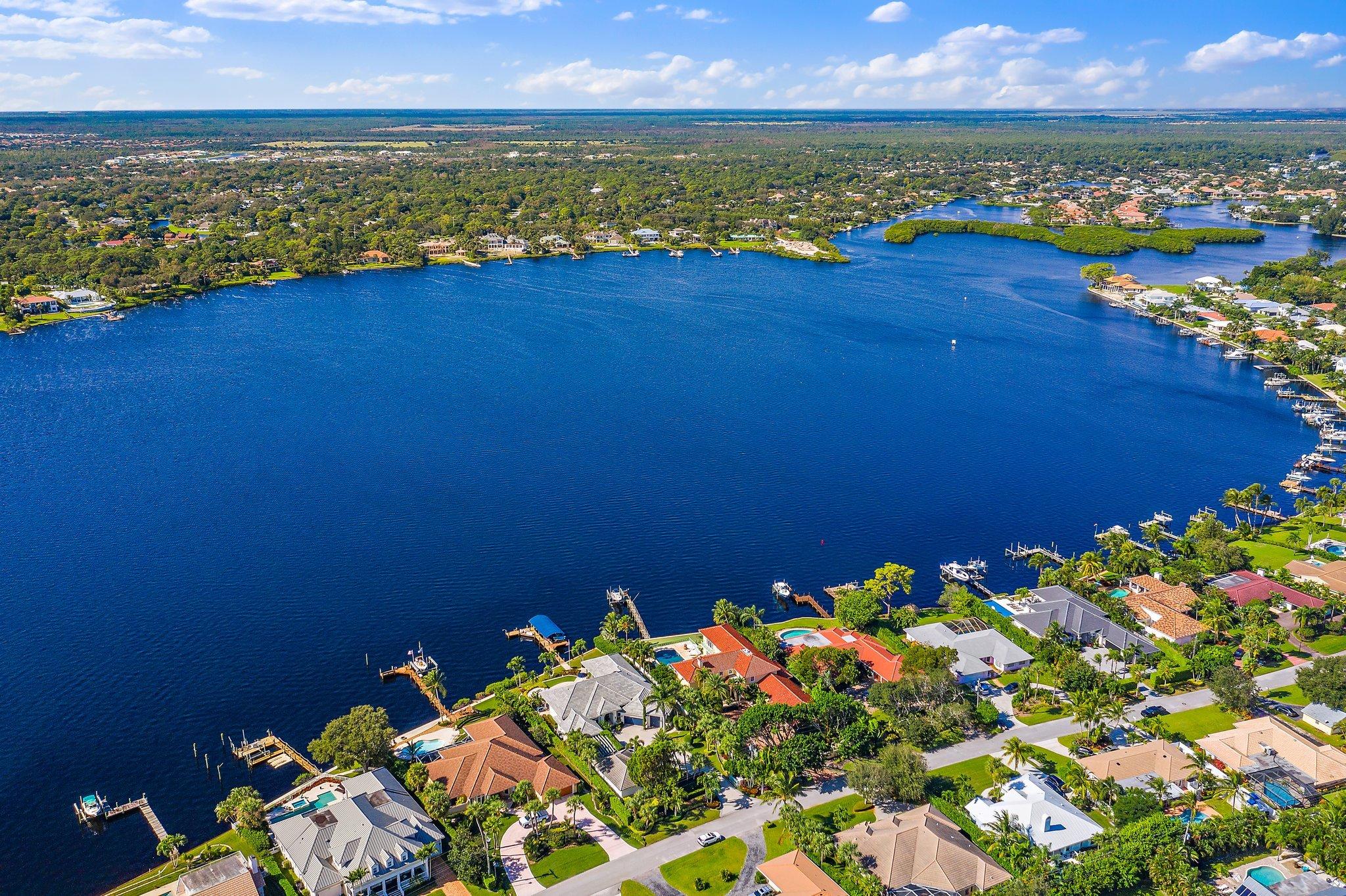 Tequesta Country Club - Residential