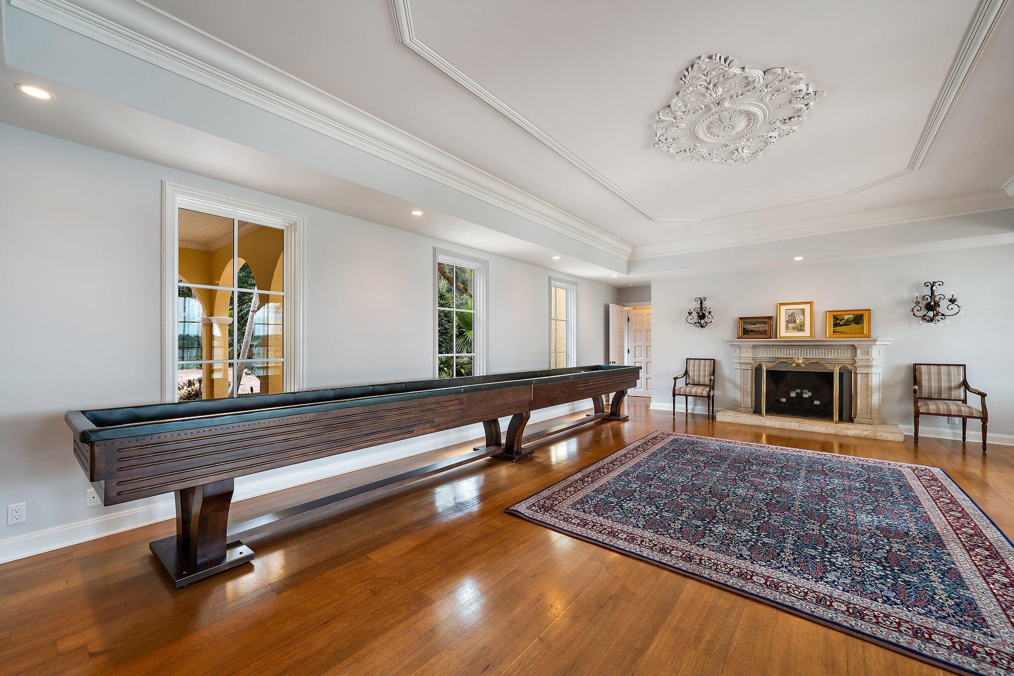 Tequesta Country Club - Residential