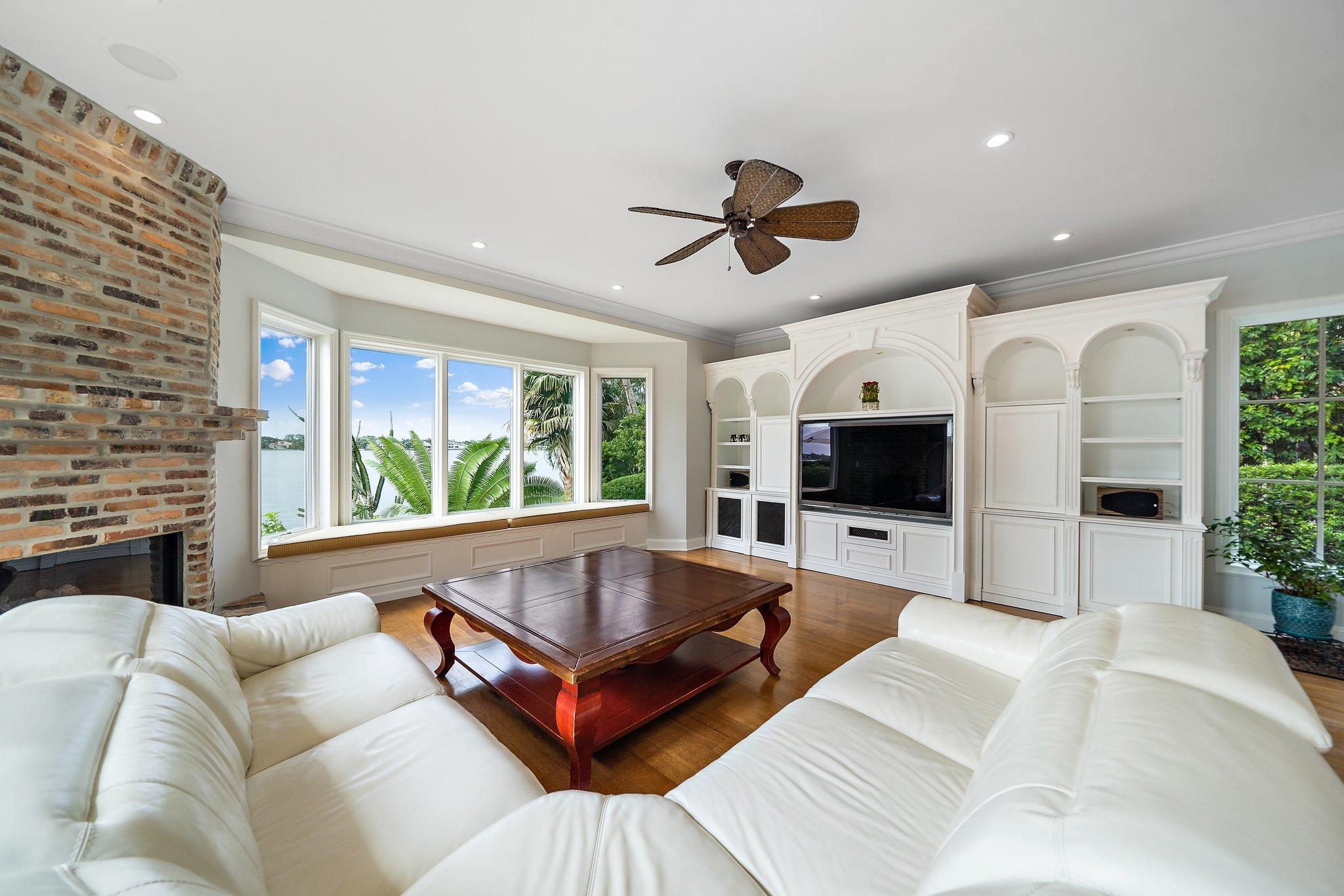 Tequesta Country Club - Residential
