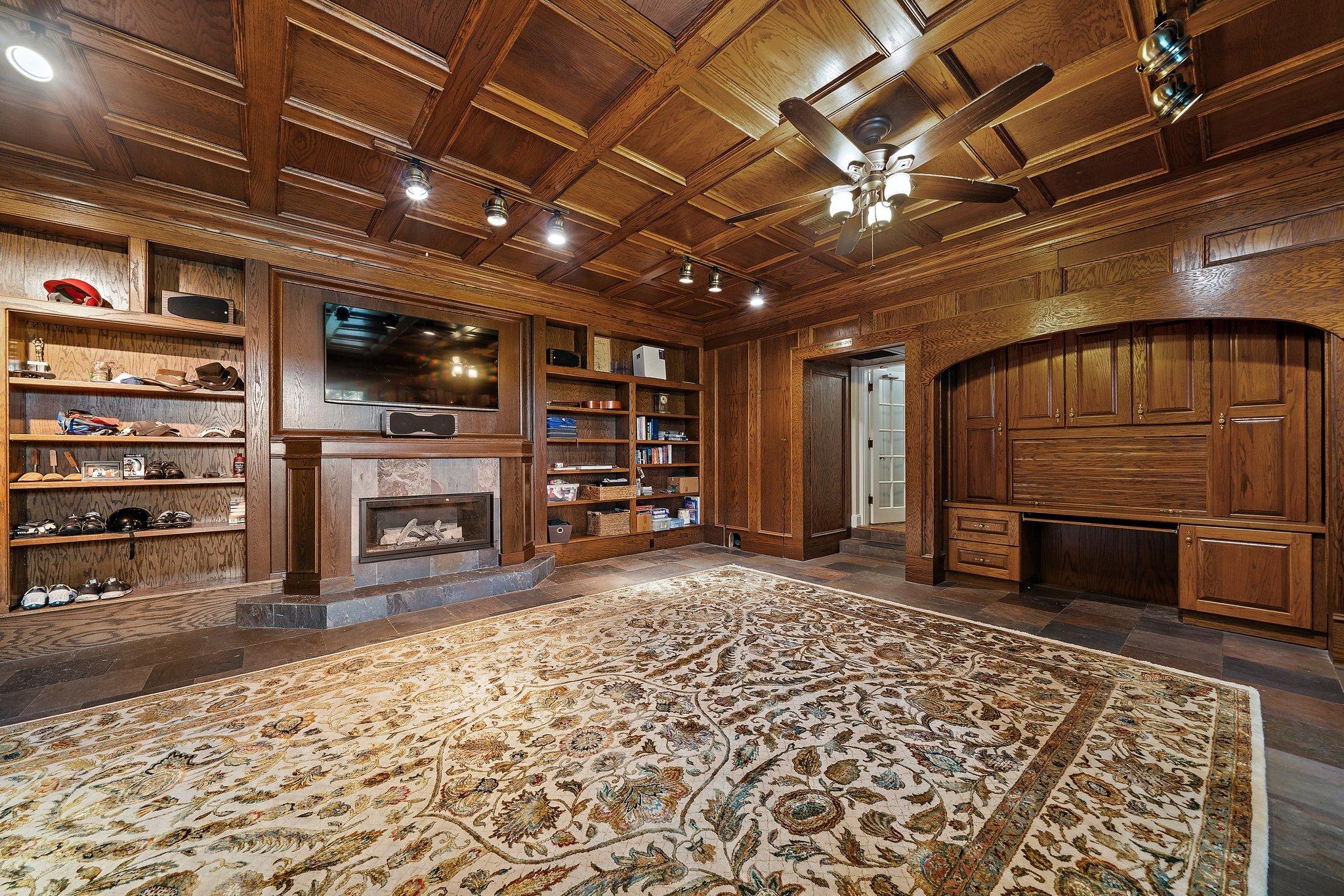 Tequesta Country Club - Residential