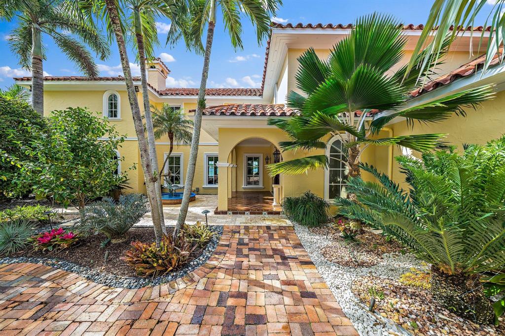 Tequesta Country Club - Residential