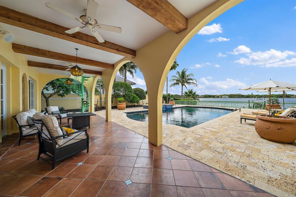Tequesta Country Club - Residential