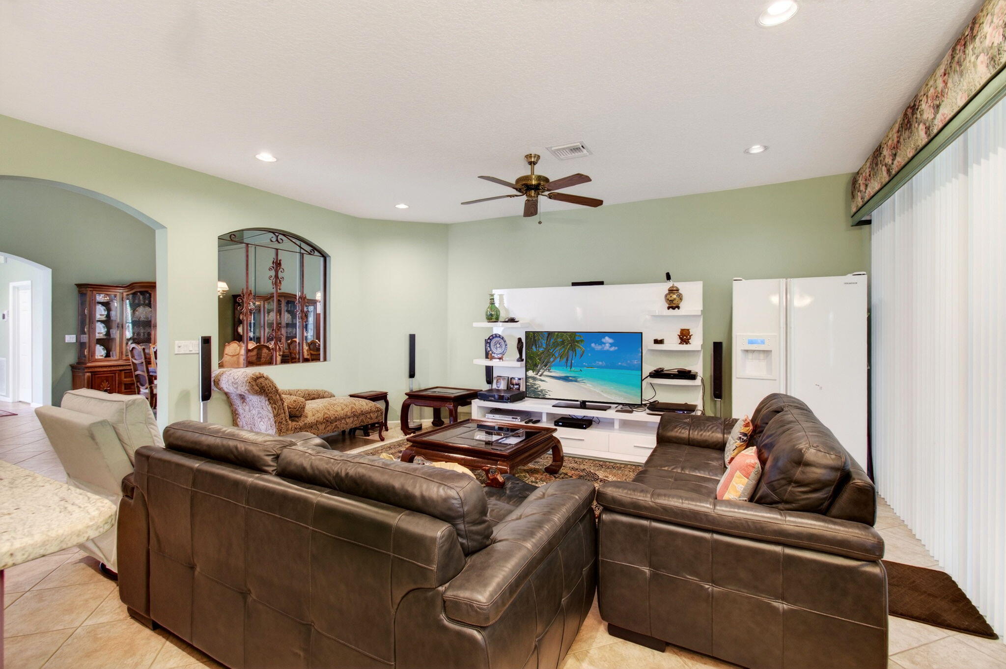 CORAL LAKES - Residential