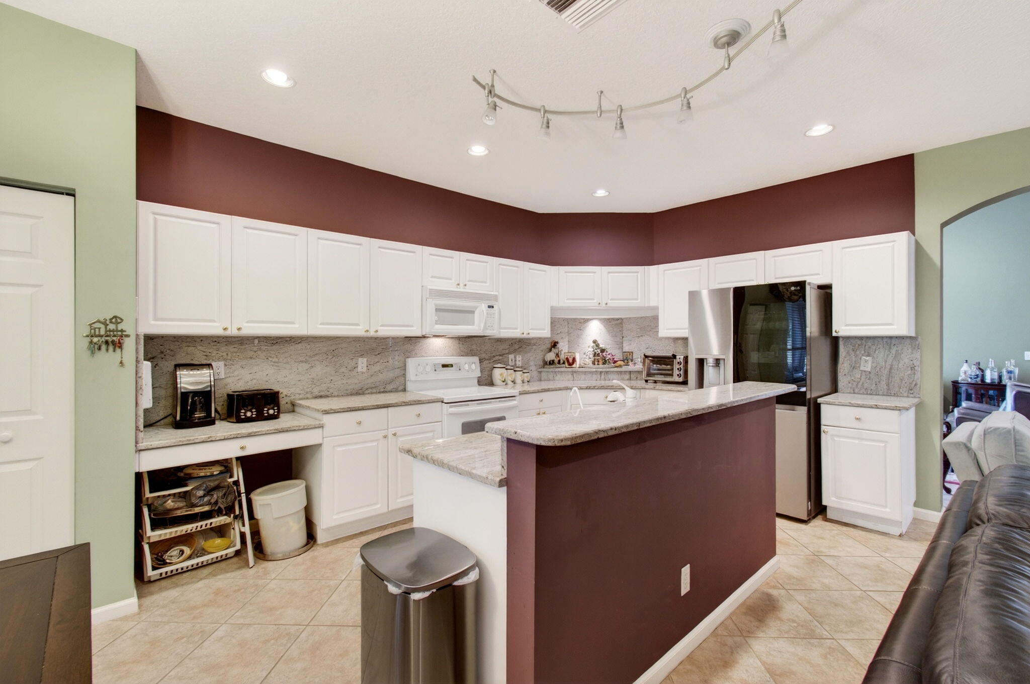 CORAL LAKES - Residential