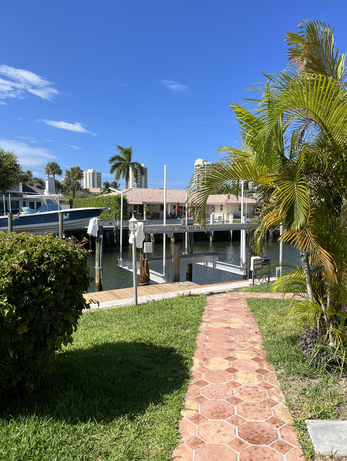 PALM BEACH ISLES 2 - Residential