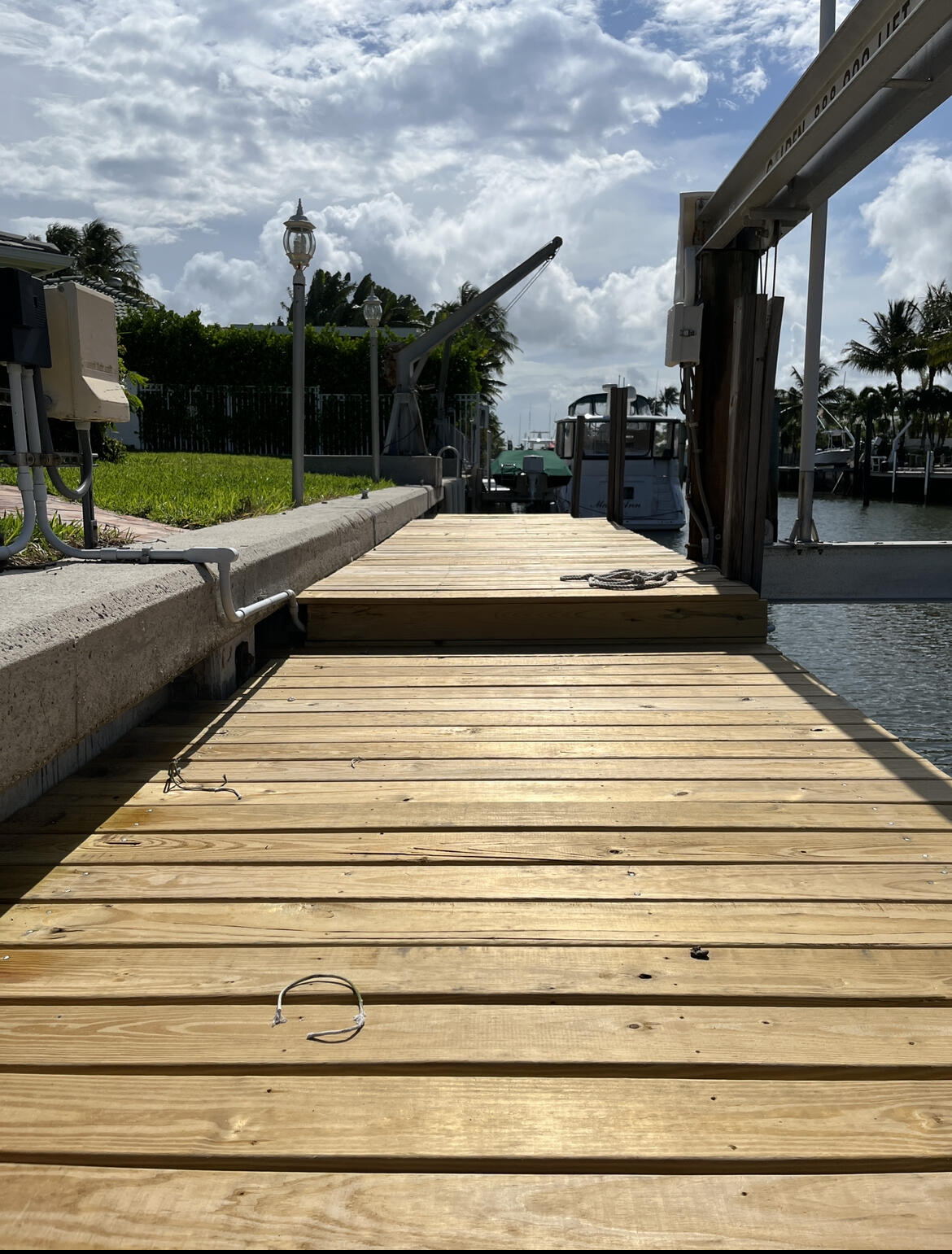 PALM BEACH ISLES 2 - Residential