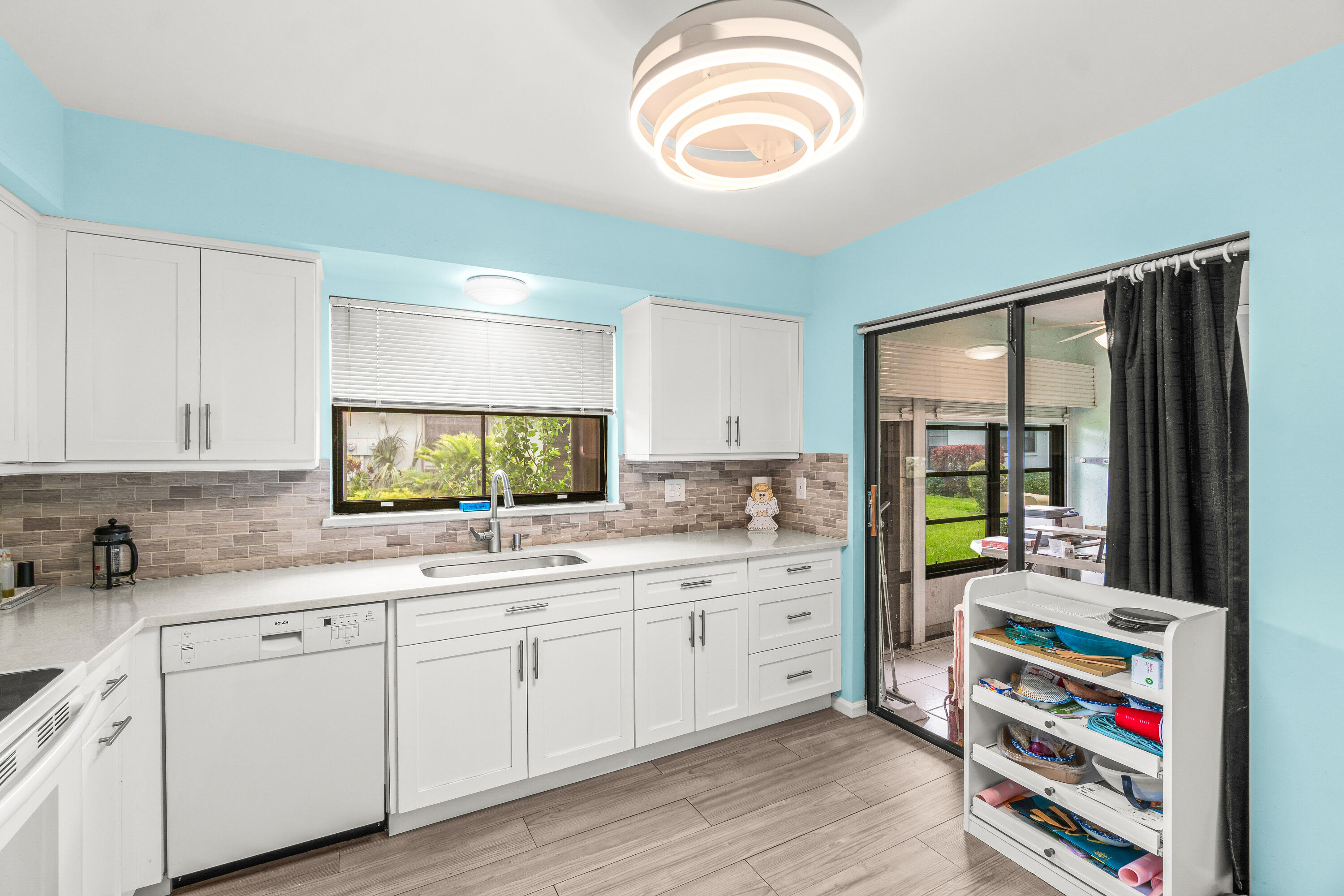 9865 Pecan Tree Drive B