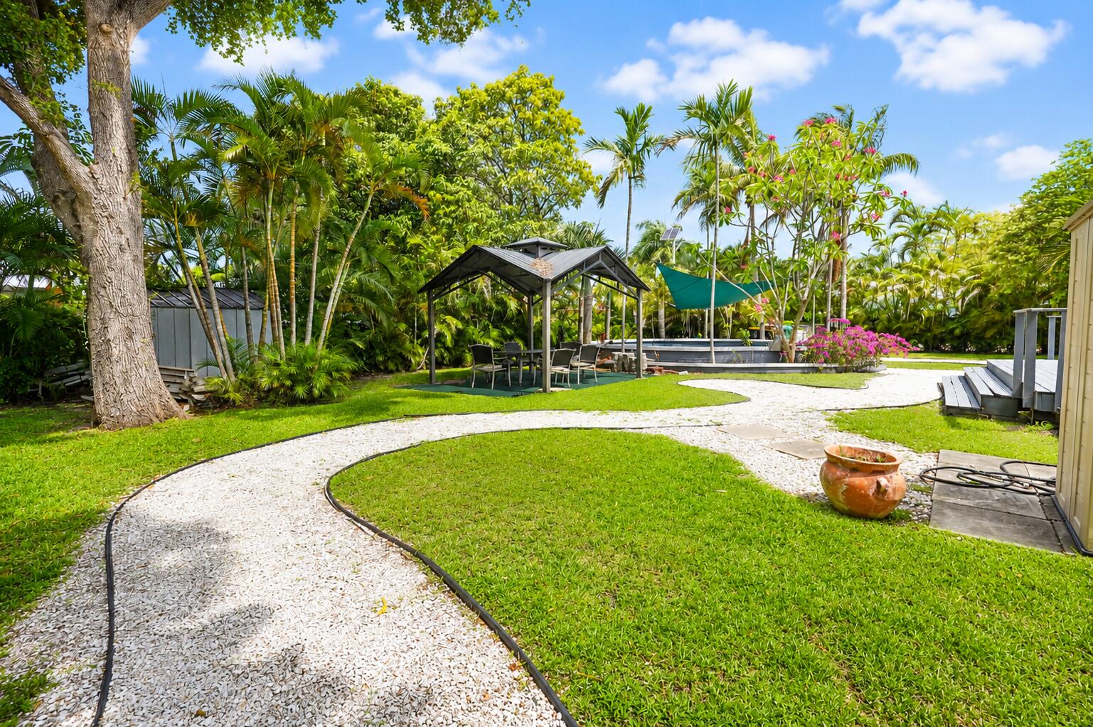 249 SW 14th Street 1-4