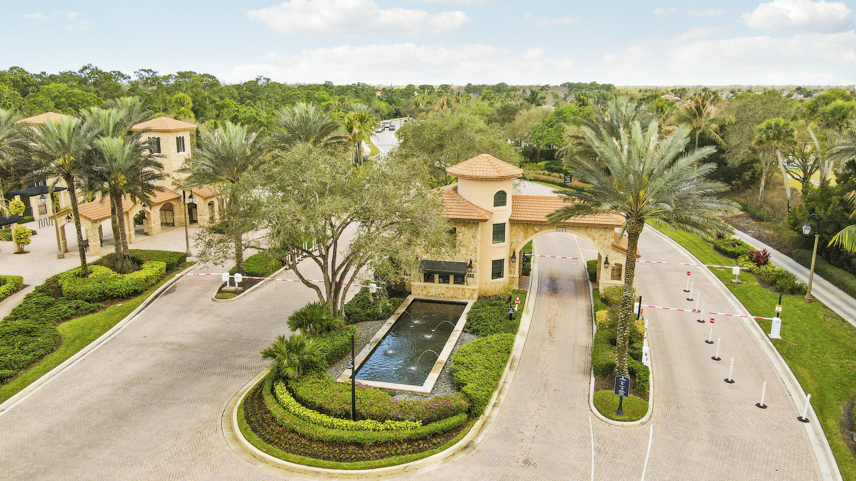 JUPITER COUNTRY CLUB - Residential