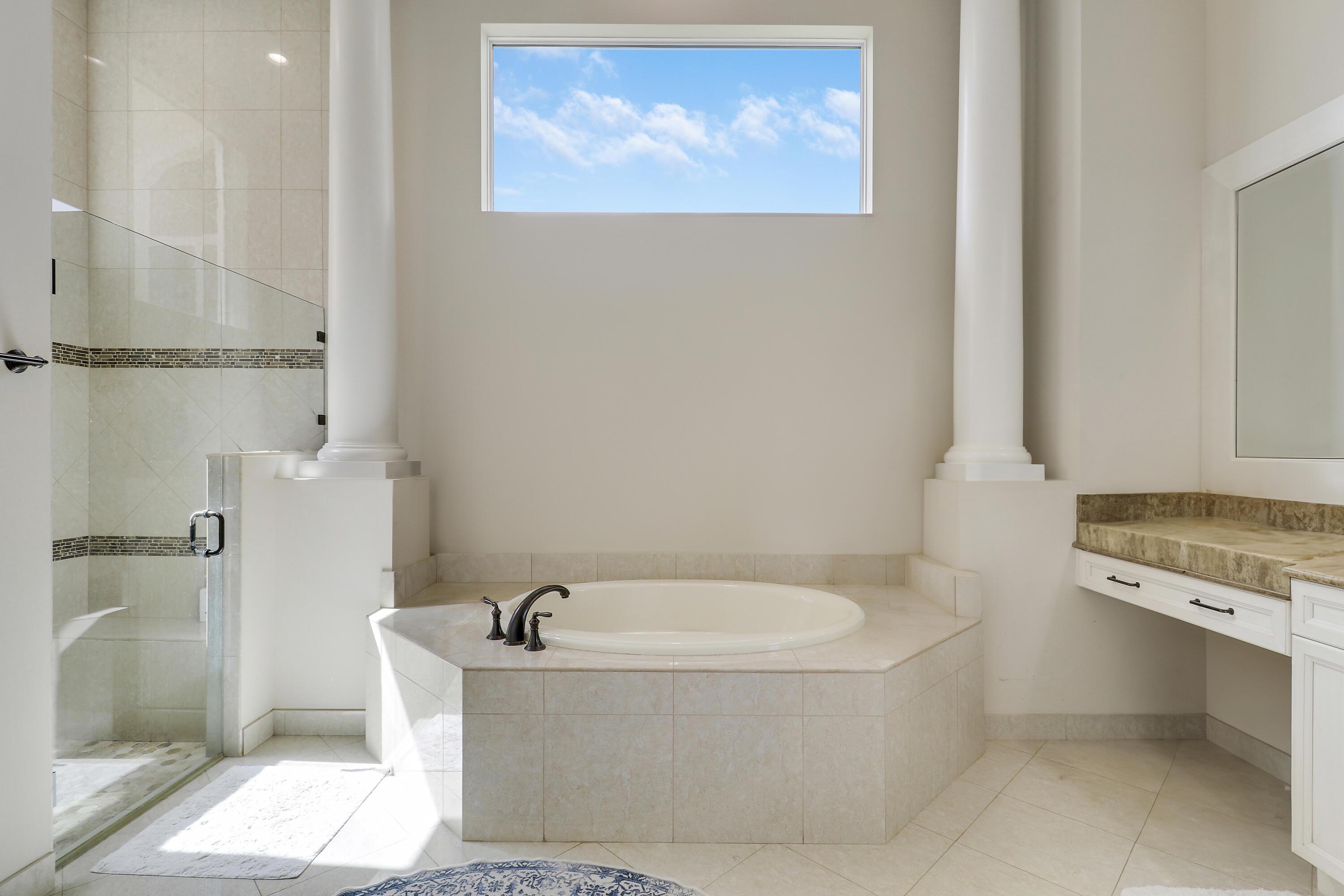 JUPITER COUNTRY CLUB - Residential