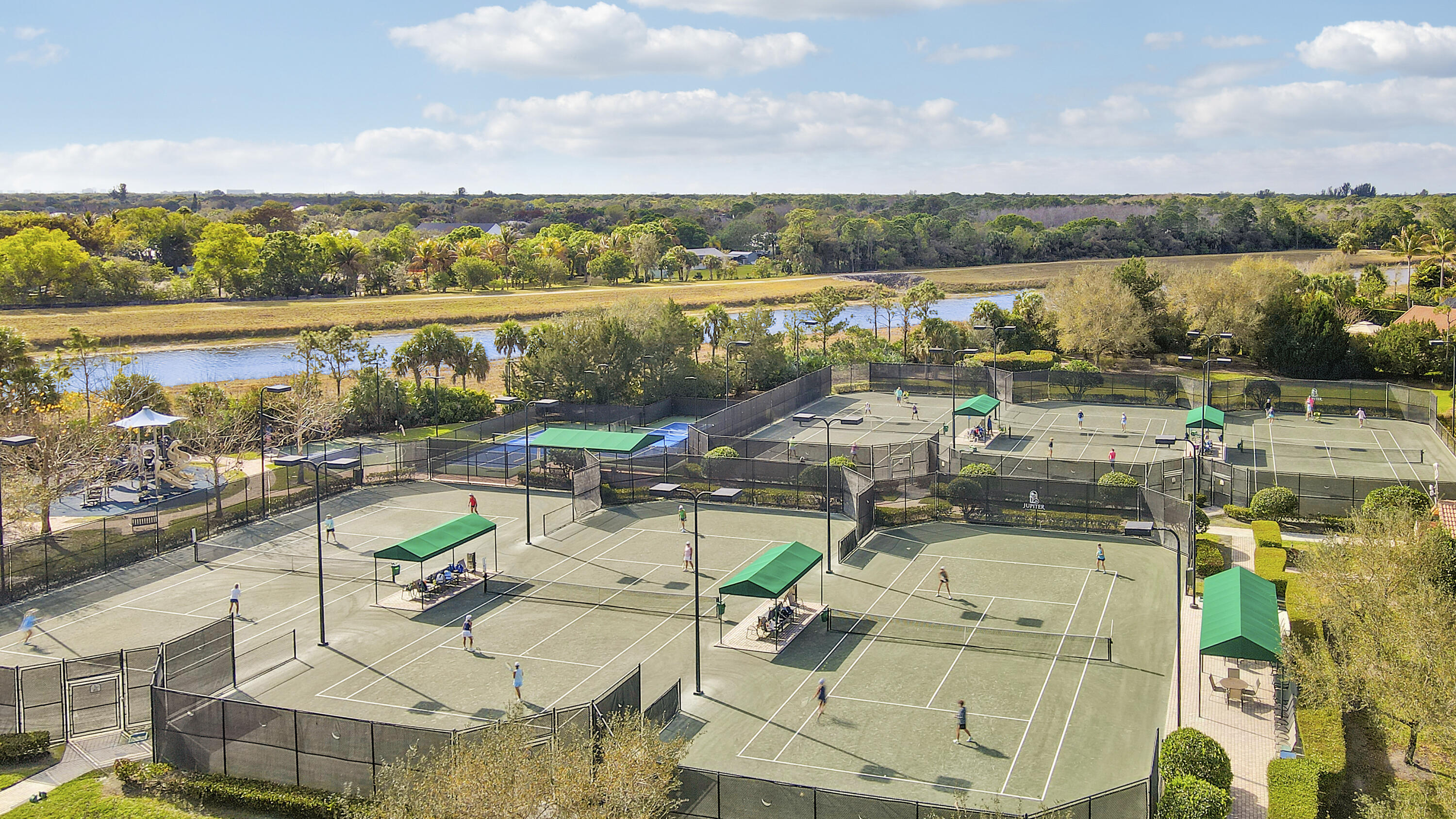 JUPITER COUNTRY CLUB - Residential