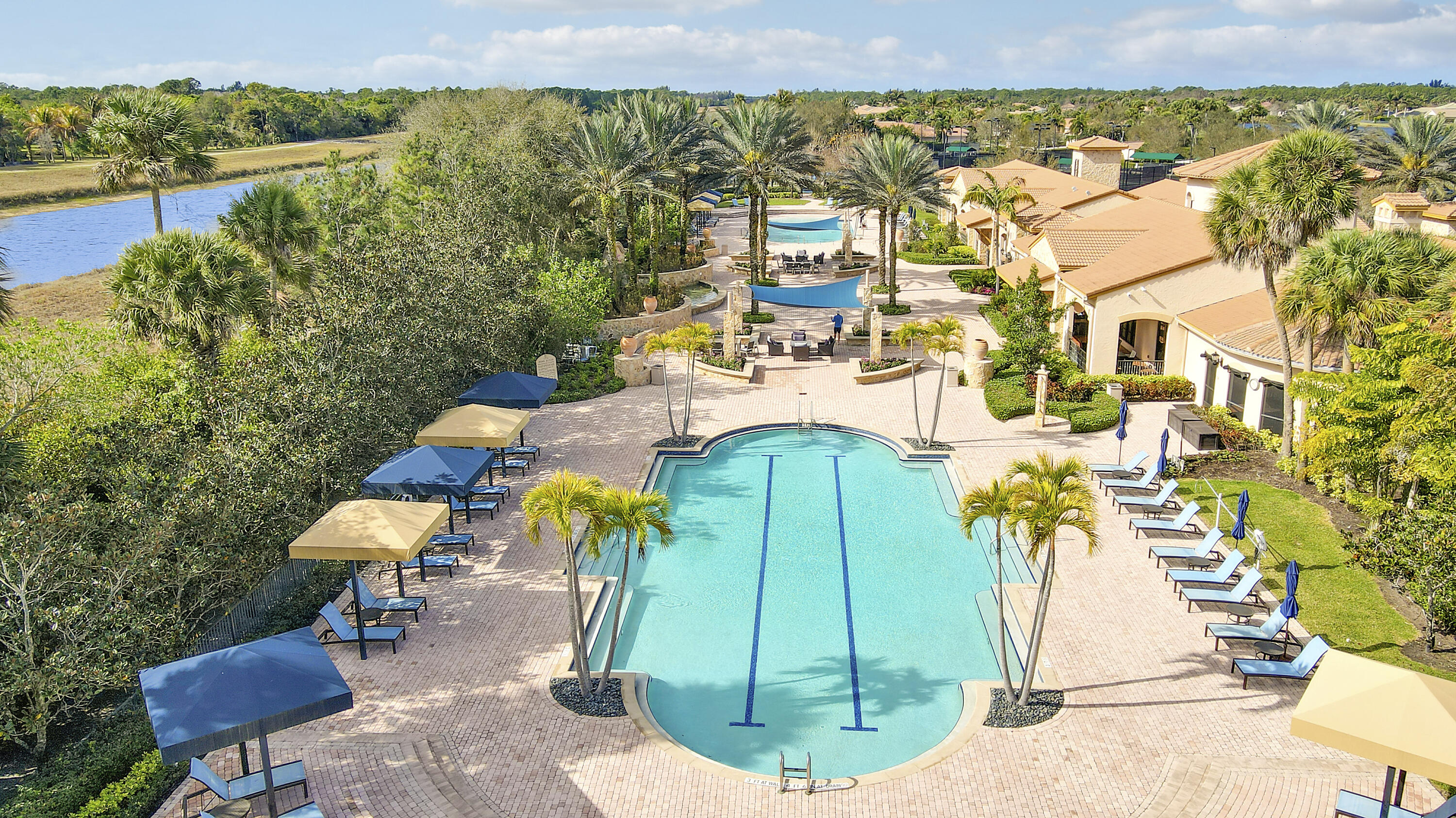 JUPITER COUNTRY CLUB - Residential