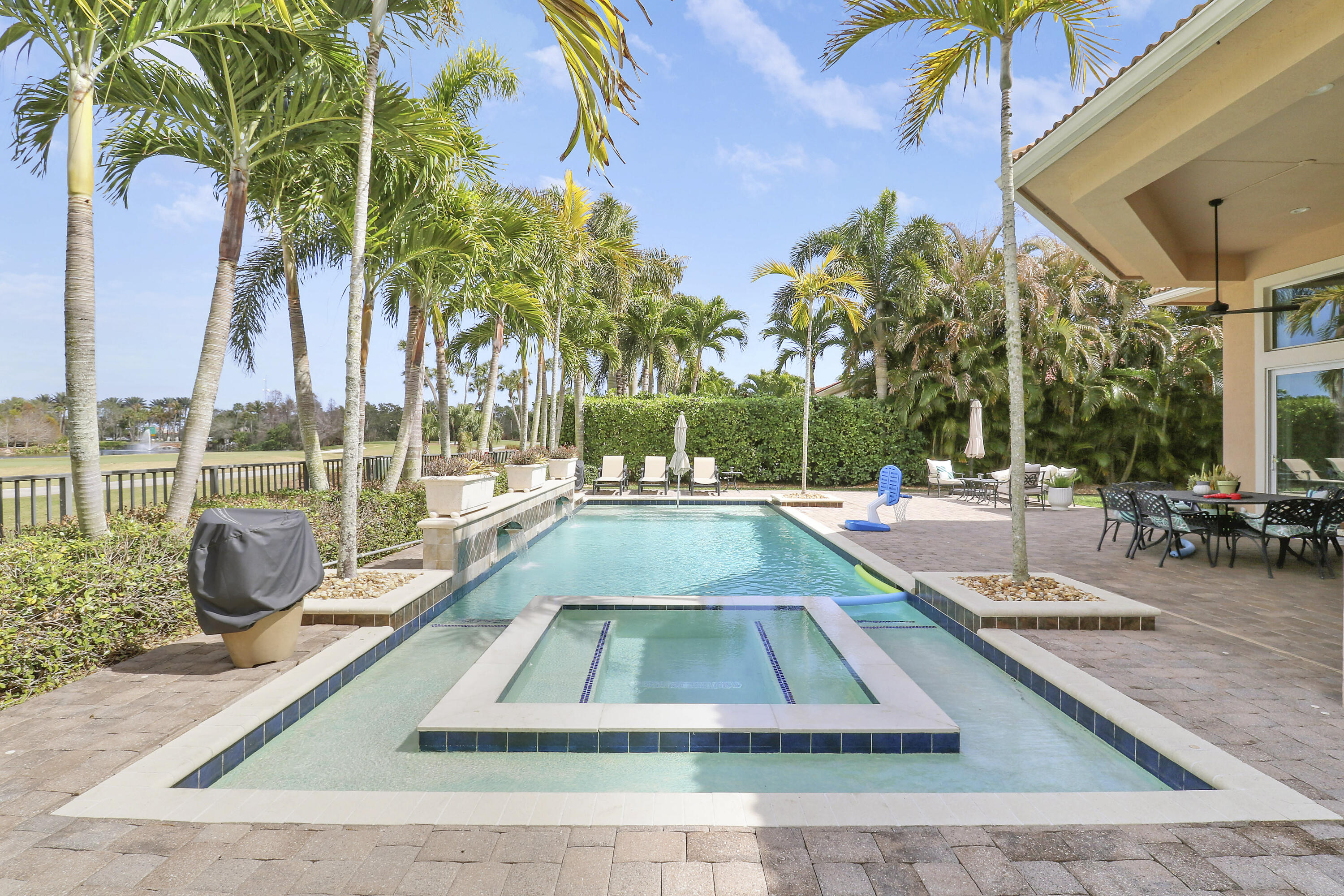 JUPITER COUNTRY CLUB - Residential