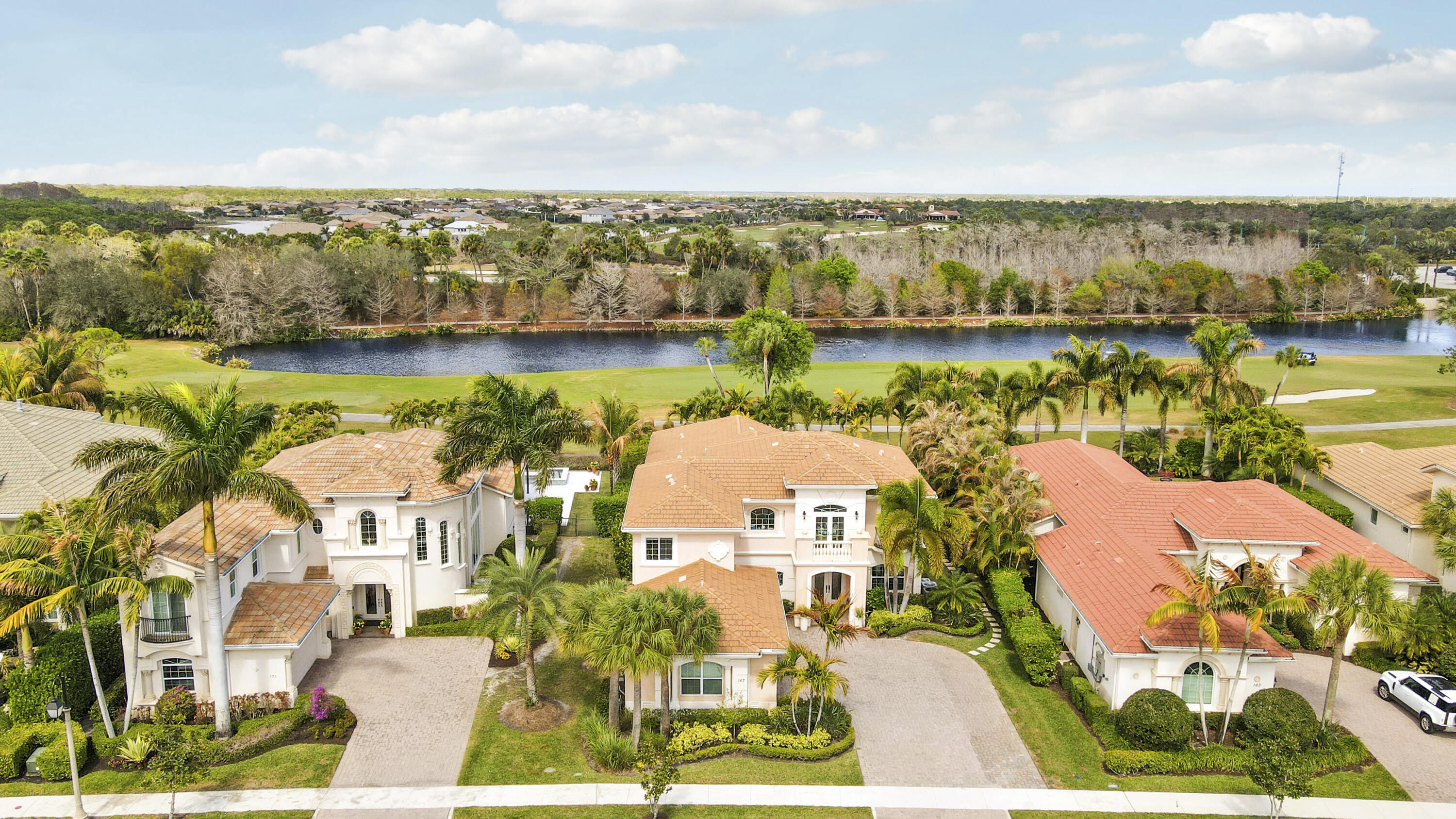 JUPITER COUNTRY CLUB - Residential