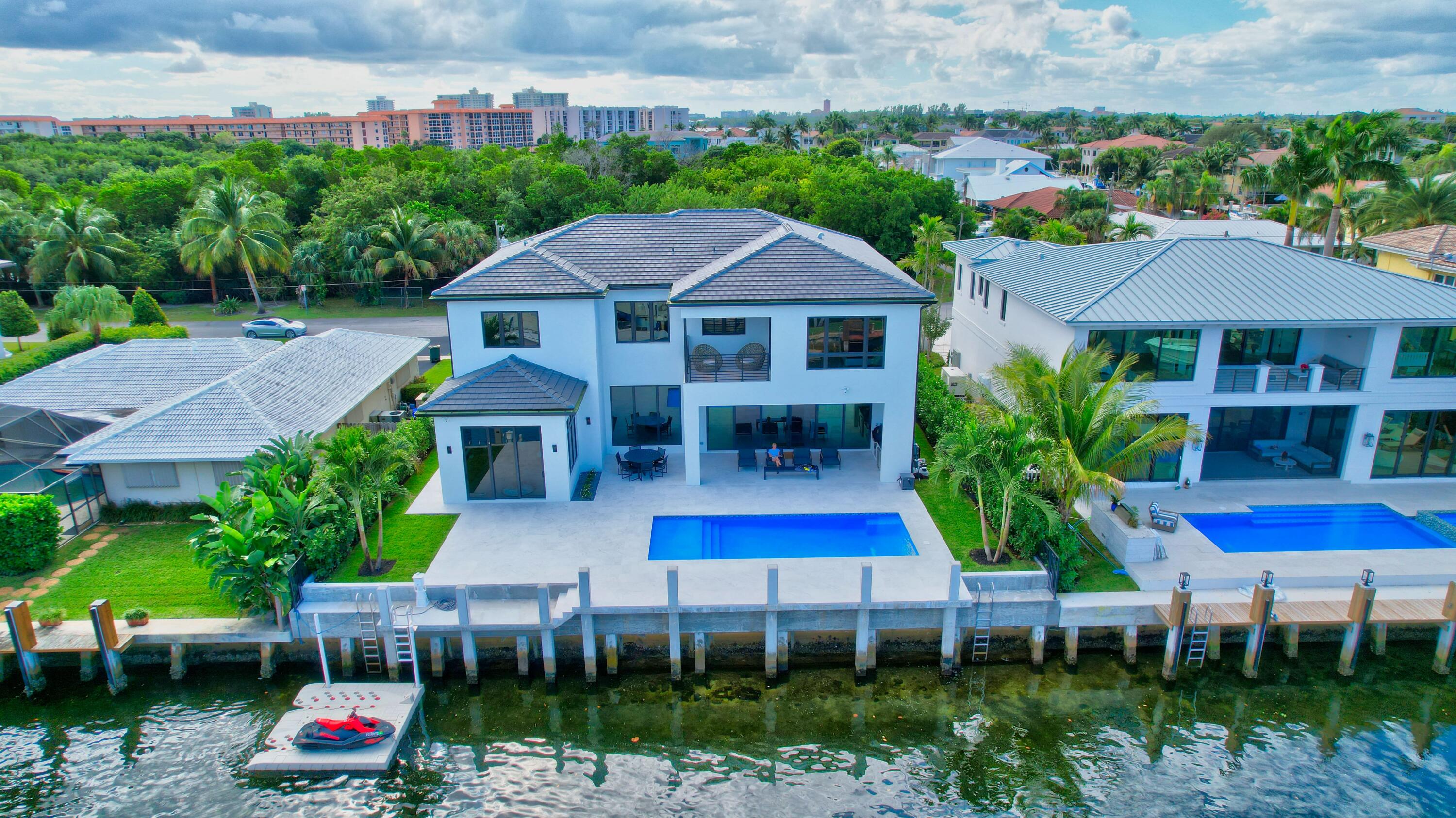 Lake Rogers Isle - Residential