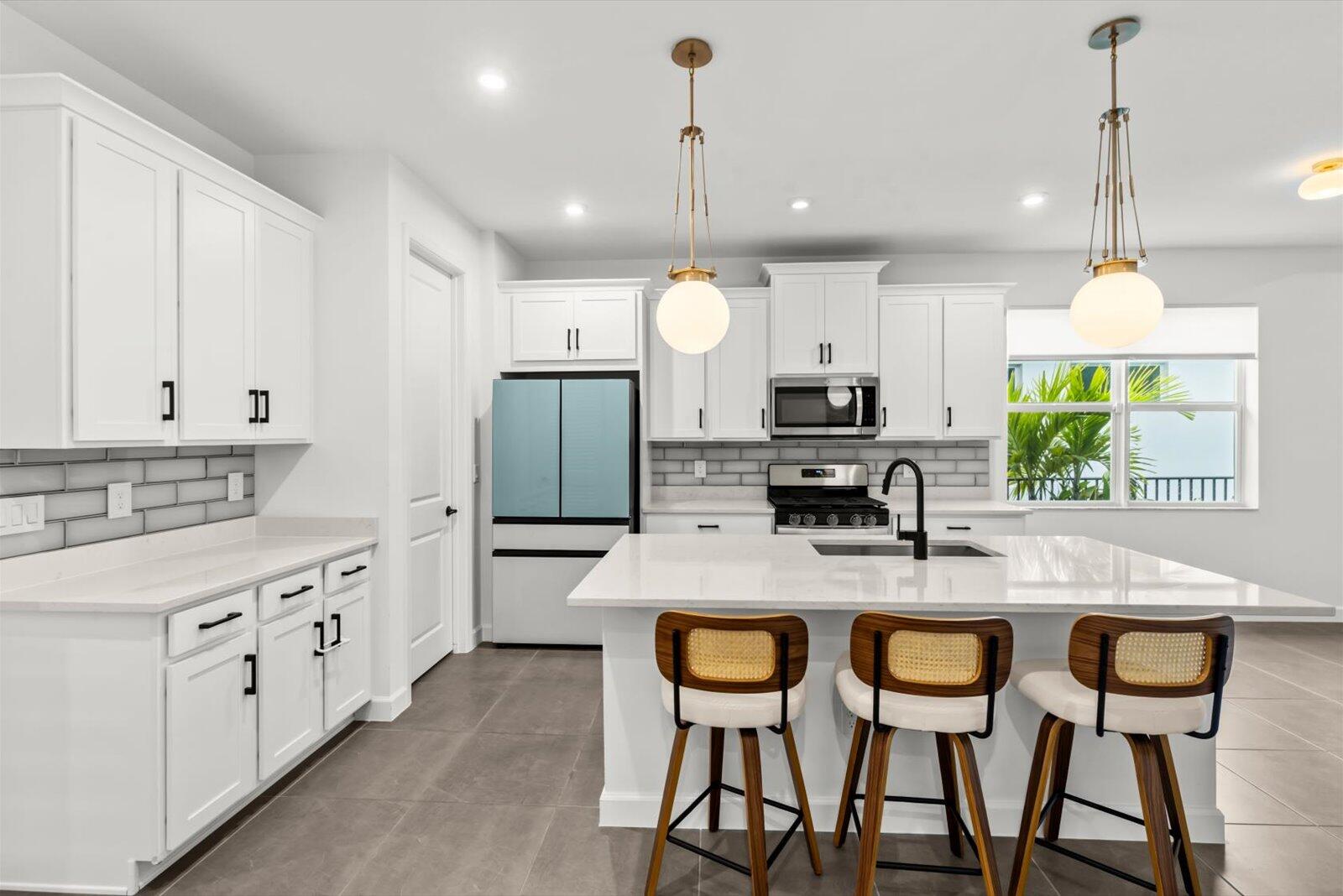 SOUTHERN GROVE PARCEL 28 REPLAT - Residential Lease