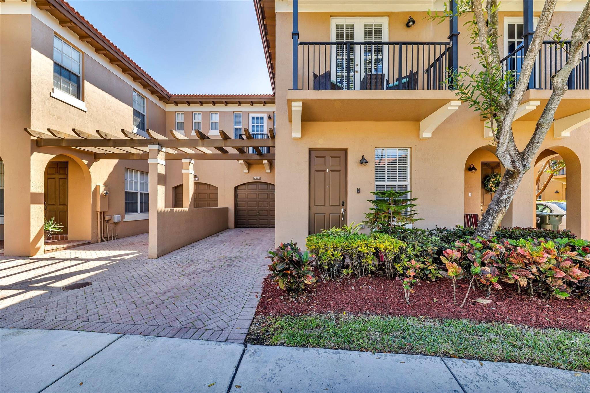 6966 Julia Gardens Drive