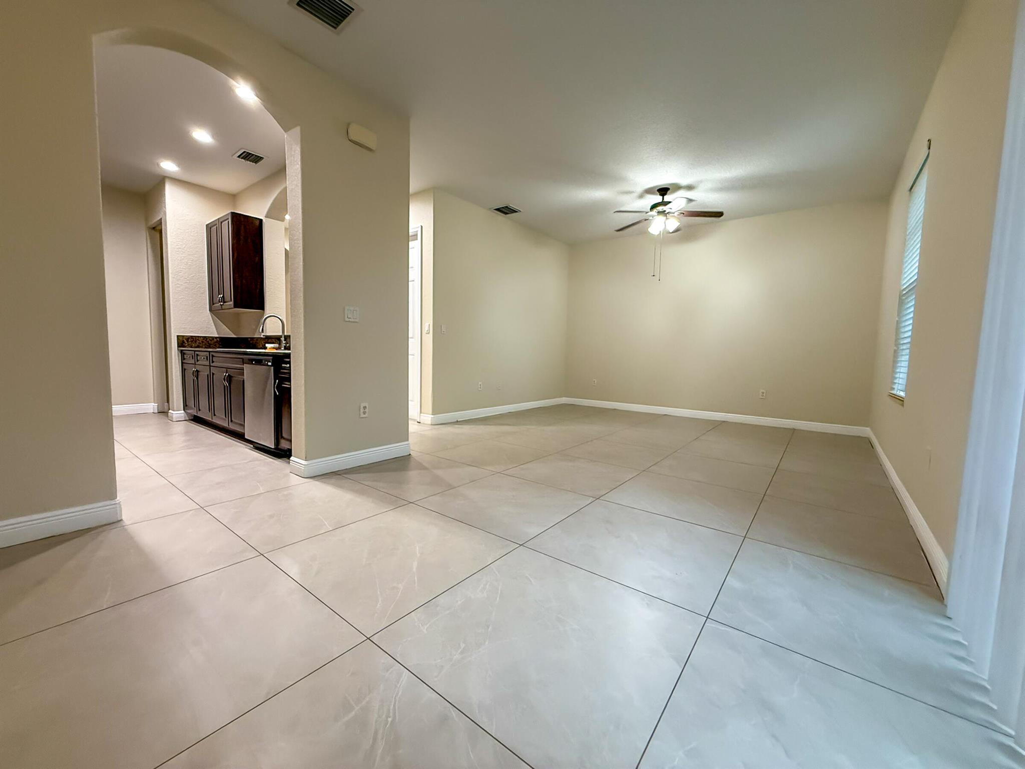 Julia Gardens - Residential Lease