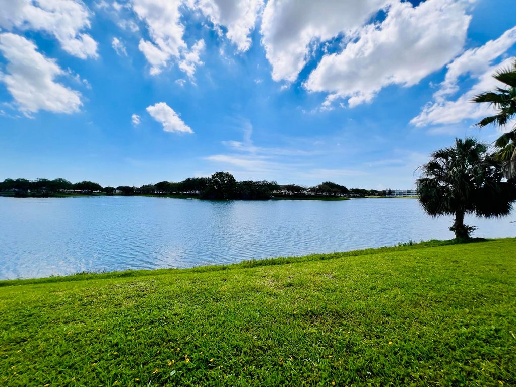 Photo of 57 Chatham C, West Palm Beach, FL 33417 (MLS # B26028142)