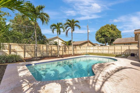 A home in Deerfield Beach