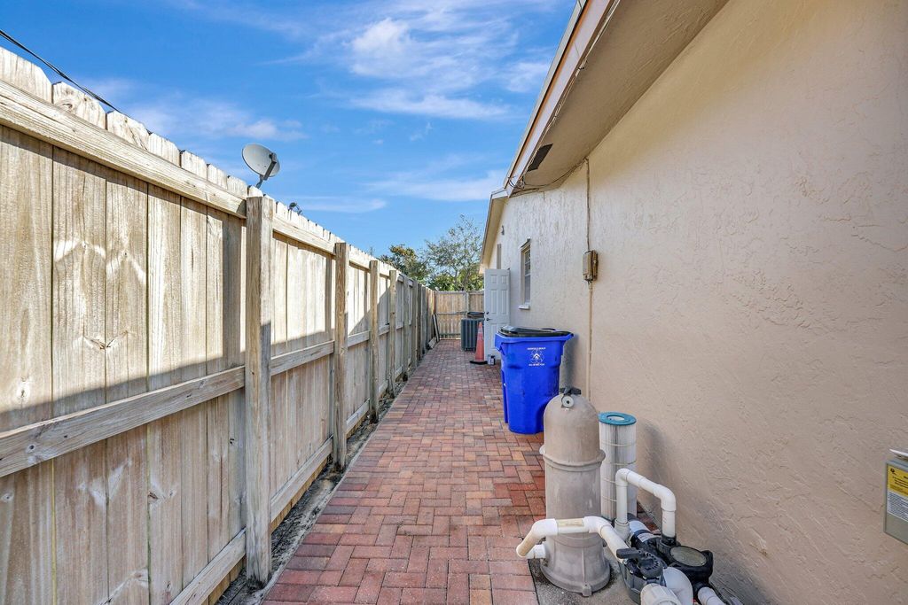listing image 43