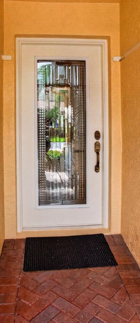Properties 2096 STONINGTON Terrace